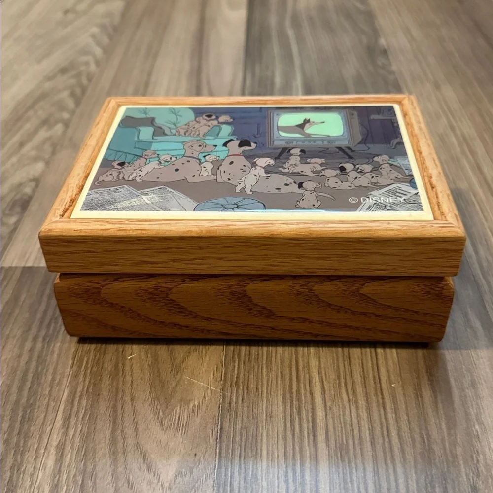 101 Dalmatians Disney Vintage Rare Tile Wood Open Trinket Treasure Jewelry Box